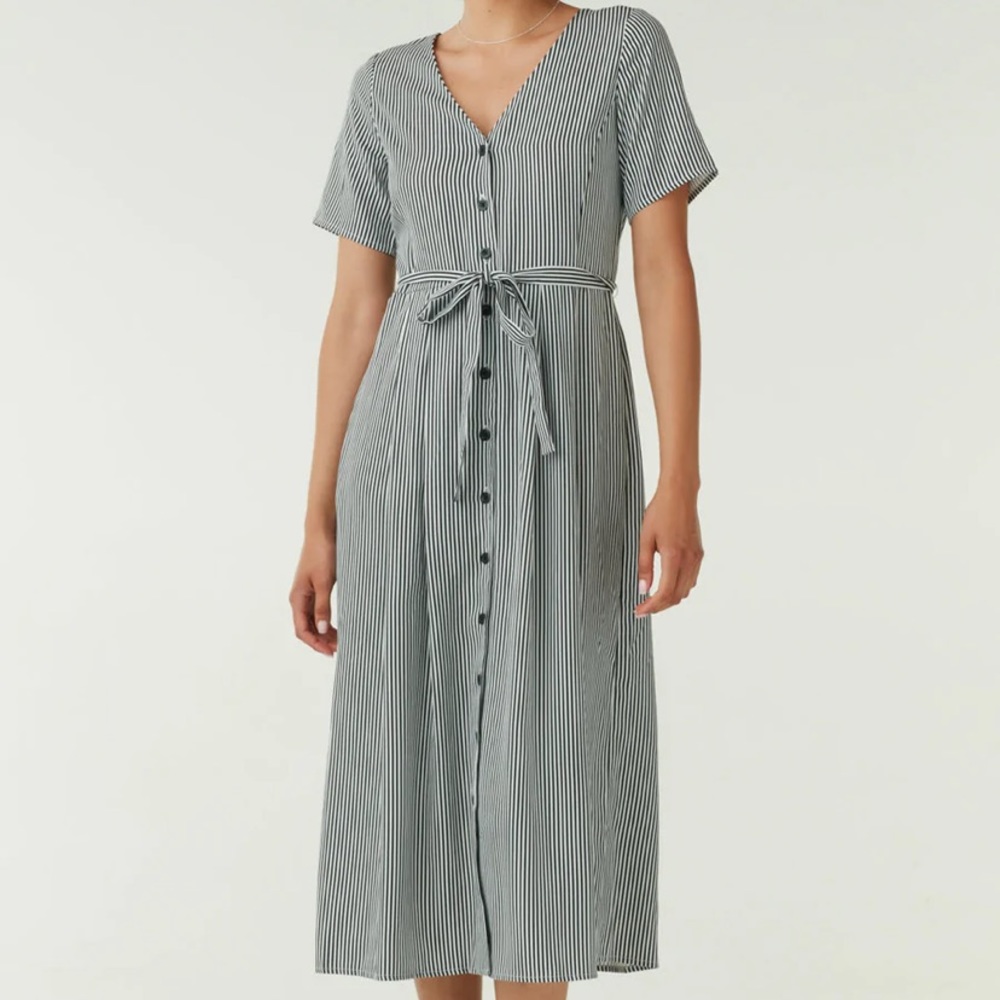 Vetta Button-up Midi Dress
